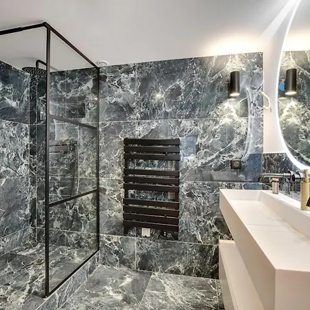 Incroyable - 3br-8p - Pl De La Nation Appartamento