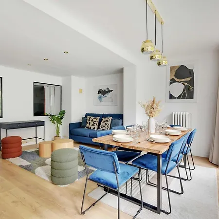 Incroyable - 3br-8p - Pl De La Nation 아파트