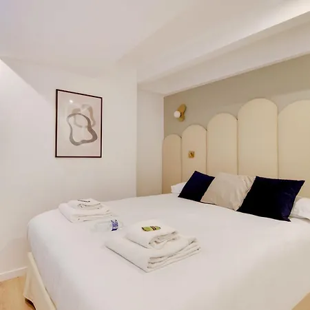 Incroyable - 3br-8p - Pl De La Nation *